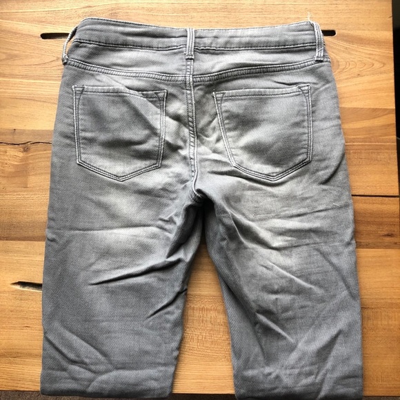 Old Navy Lowrise Rockstar Jeans - Picture 5 of 8